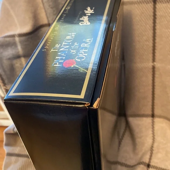 Barbie and Ken Phantom of the Opera Fao Schwartz Limited Collectible Edition - Picture 8 of 8